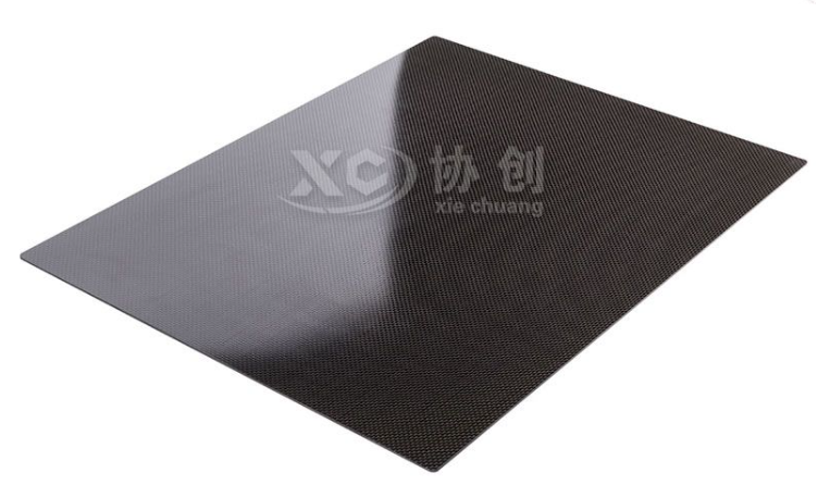 為什么平紋碳纖維板在現(xiàn)代工業(yè)中如此重要？